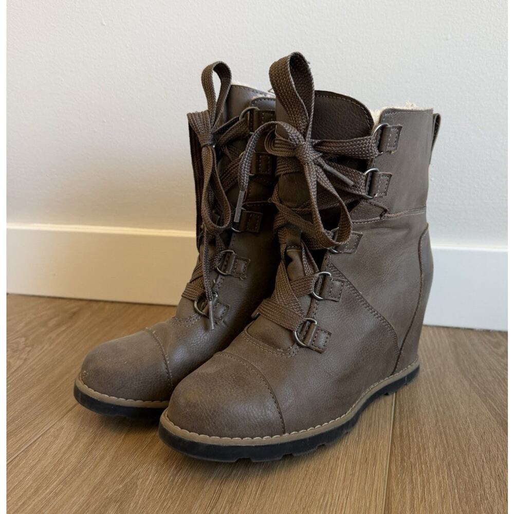 Universal Thread Brown Lace-Up Faux Leather Ankle Bootie Women's Size 6.5